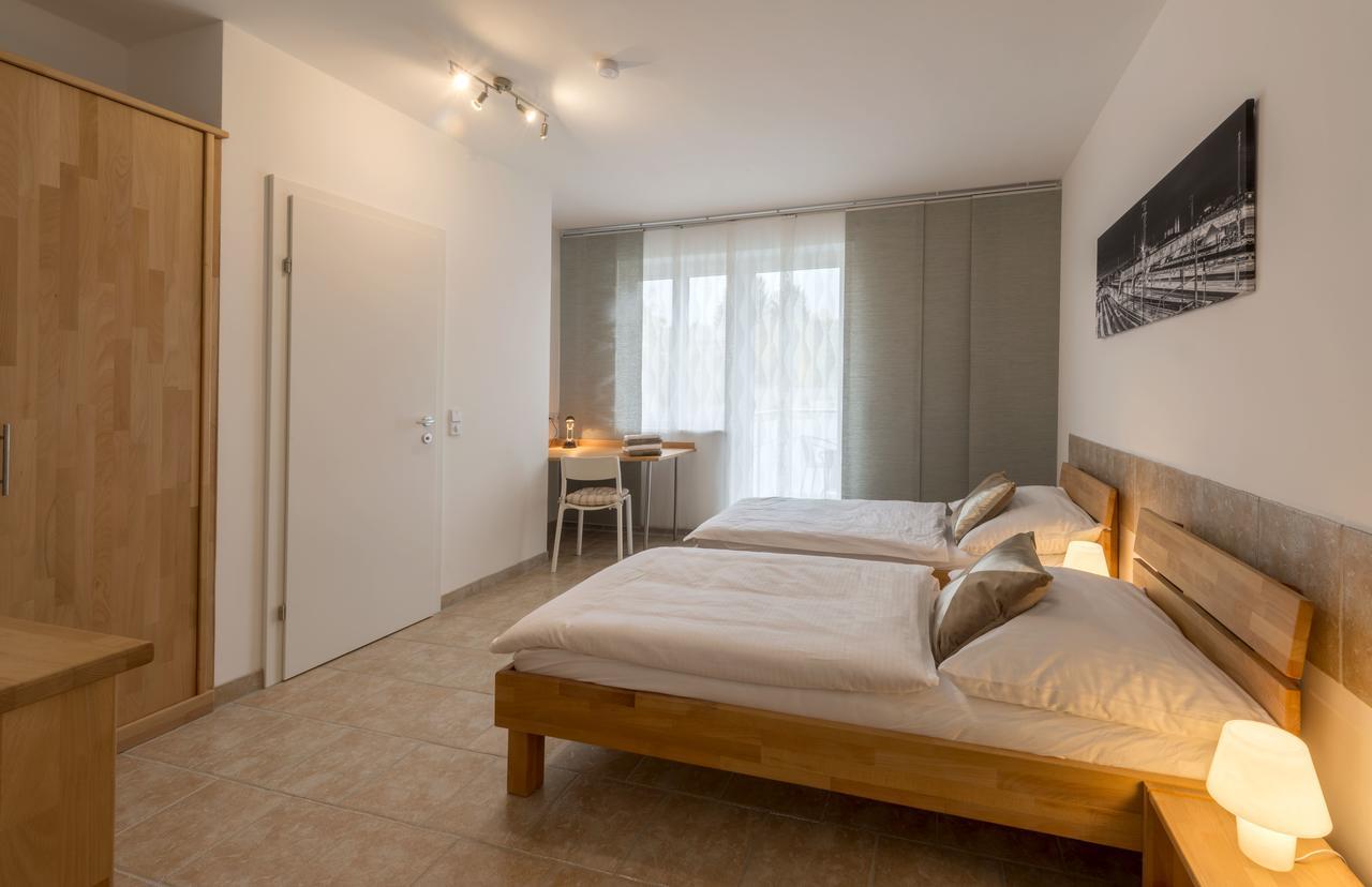 Wn Rooms Винер-Нойштадт Экстерьер фото