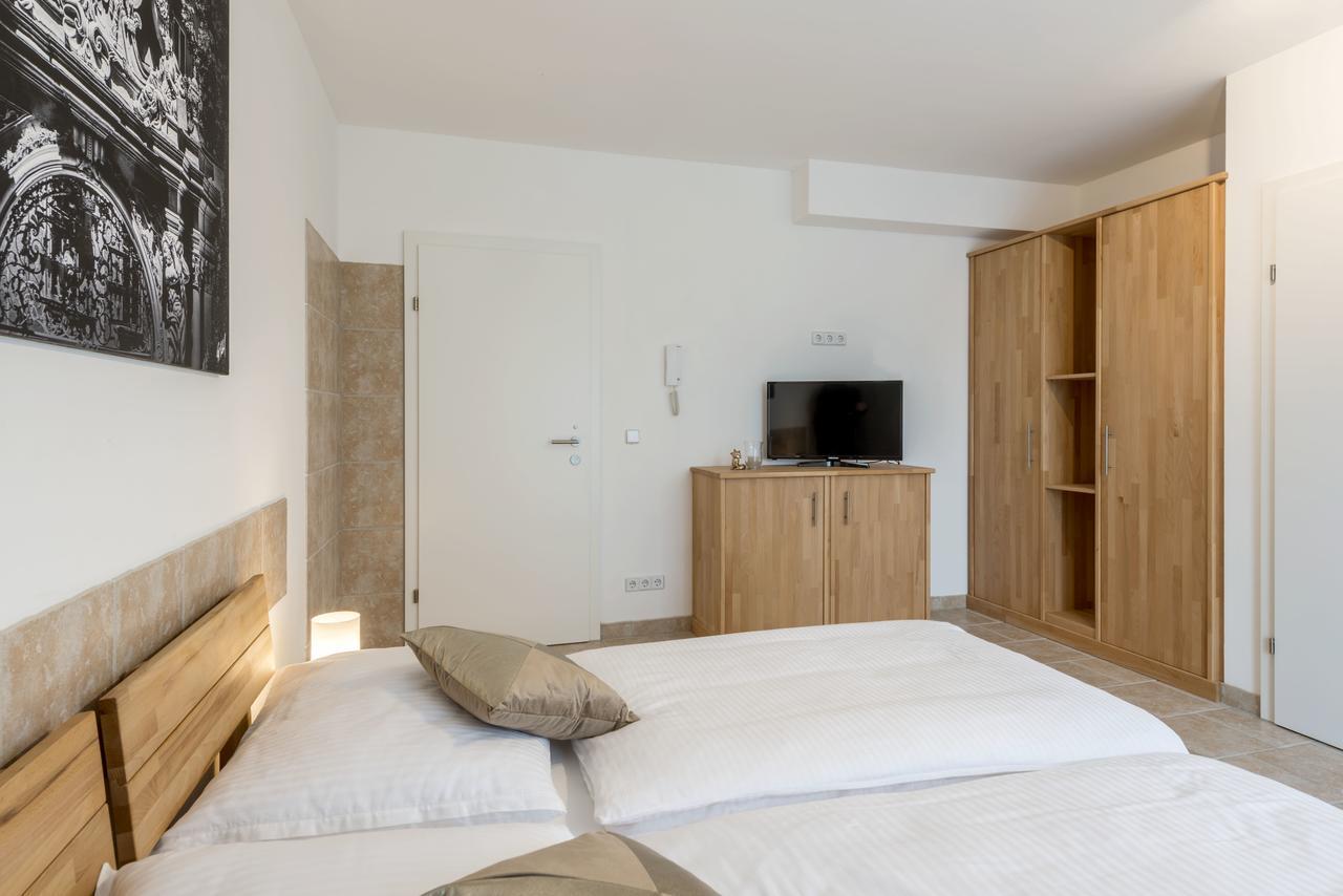 Wn Rooms Винер-Нойштадт Экстерьер фото