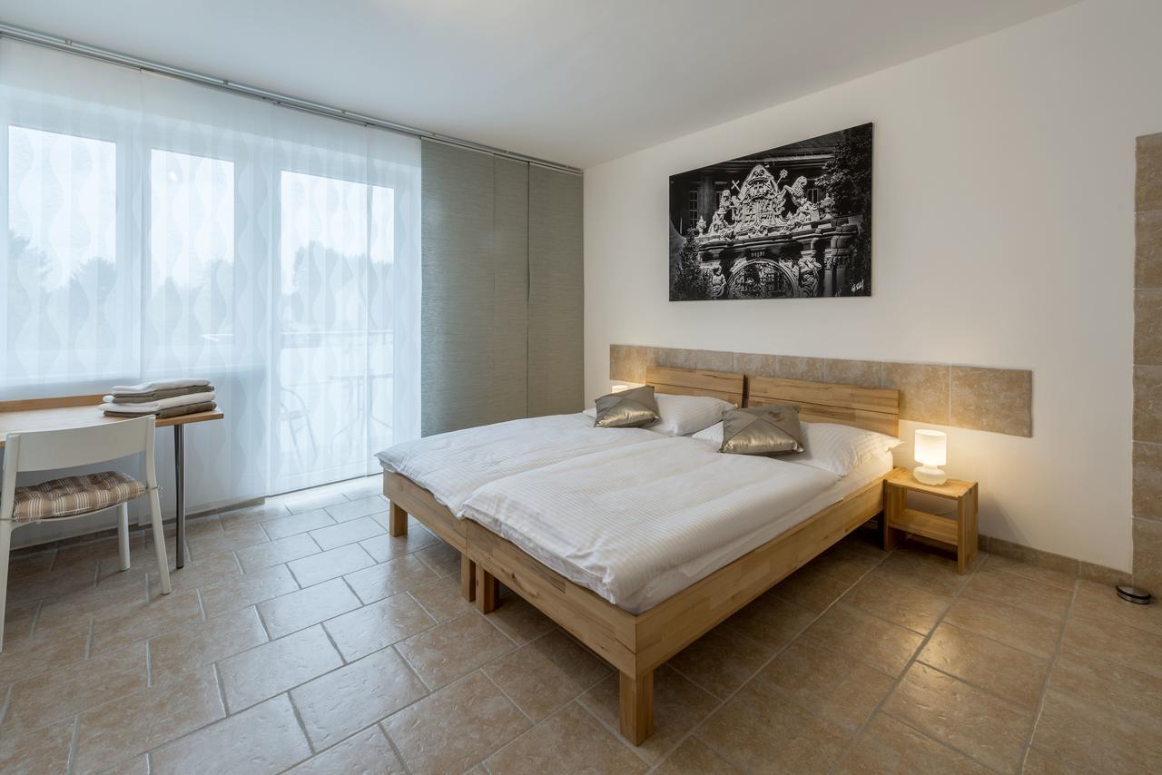 Wn Rooms Винер-Нойштадт Экстерьер фото